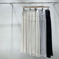 《即日発送📦》STUNNING Twoline Satin Skirt
