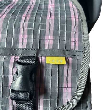 LAUG PLAID SQUARE MUITI POCKET BAG