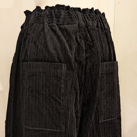 【UNIVERSAL TISSU】親子コーデュロイ イージーサルエルパンツ　クロ
