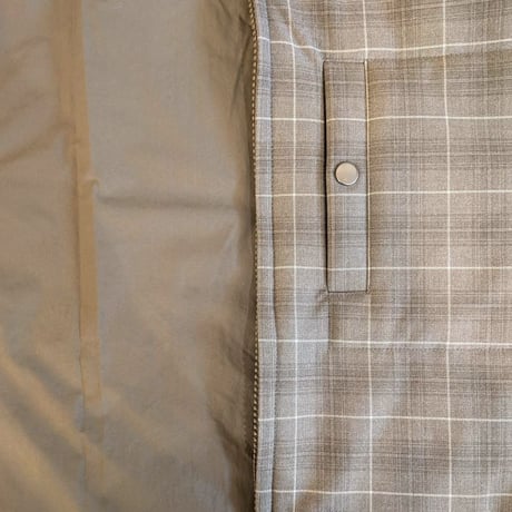 【UNIVERSAL TISSU】ナイロンキルティング リバーシブルコート　モカチェック