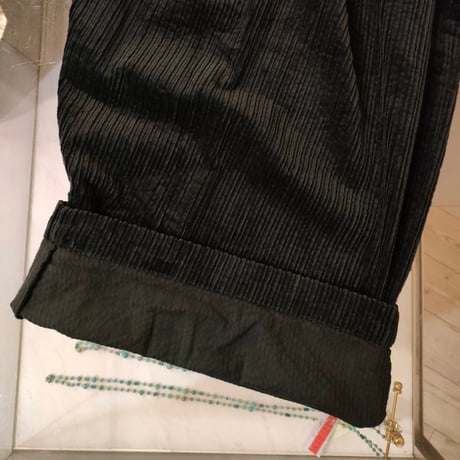 【UNIVERSAL TISSU】親子コーデュロイ ラップサロペットパンツ　クロ