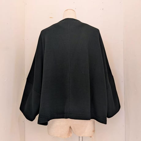 【UNIVERSAL TISSU】トスカーナフリース ノーカラージャケット　クロ