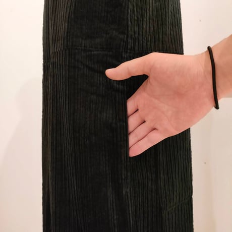【UNIVERSAL TISSU】親子コーデュロイ ラップサロペットパンツ　クロ