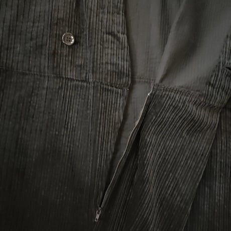 【UNIVERSAL TISSU】親子コーデュロイ ラップサロペットパンツ　クロ