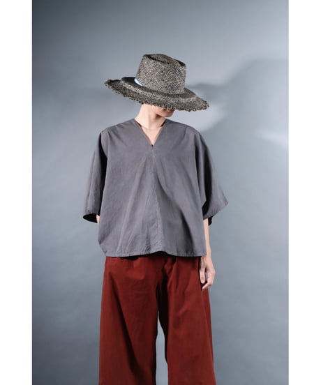 3.Ronda v-neck tops / Organic cotton /  Warm gray