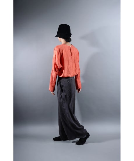 4.Lumo pants / Silk khadi / Dark charcoal