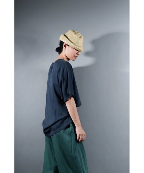 4.Fendo-Half sleeve tops / Organic cotton satin / Iron blue