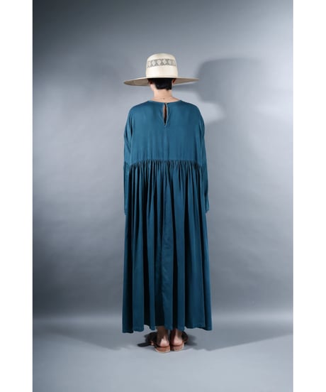 4.Kurteno-dress  / Long sleeve / Organic cotton satin / Dark water