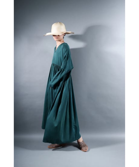 2.Kurteno valo / Long sleeve / Organic cotton satin / Lake green