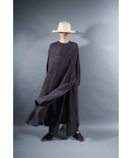4. Slit dress / Long sleeve / Silk khadi / Dark charcoal