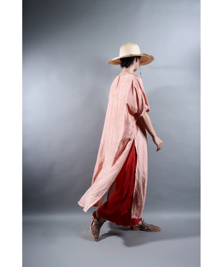 2.Slit dress / Half sleeve / Silk khadi / Pink beige