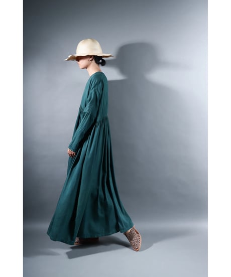 2.Kurteno valo / Long sleeve / Organic cotton satin / Lake green