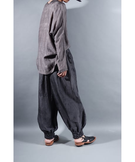 4.Lumo balono / pants / Silk khadi / Dark Charcoal