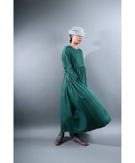 2.Kurteno-dress / Long sleeve / Organic cotton satin / Green lake