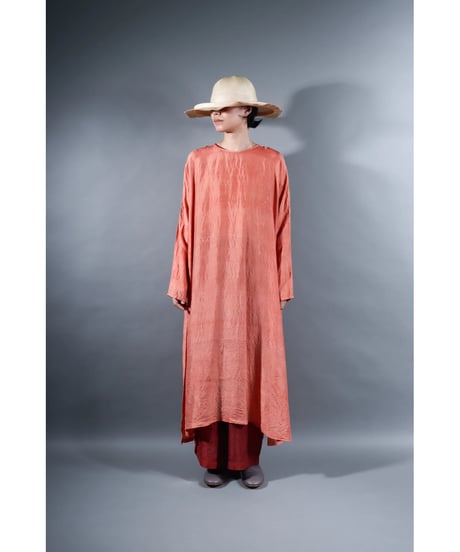 3. Slit dress / Long sleeve / Silk khadi / Sunset pink