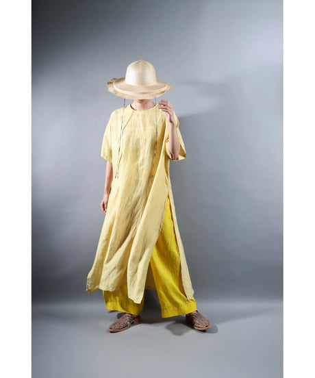 1.Slit dress / Half sleeve / Silk khadi / Clove