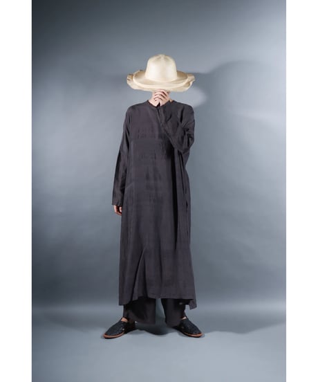 4. Slit dress / Long sleeve / Silk khadi / Dark charcoal