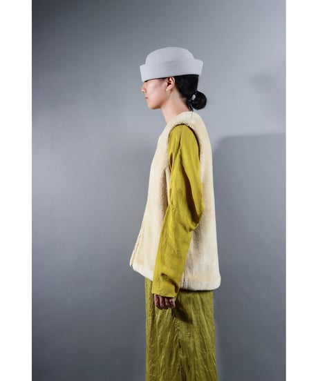 2.Fur vest crew neck / Organic cotton / Clove