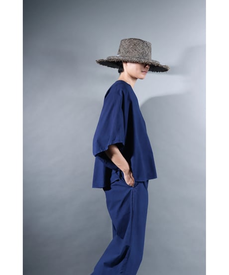 １.Ronda v-neck tops / sp / Organic cotton /  Ryukyu indigo