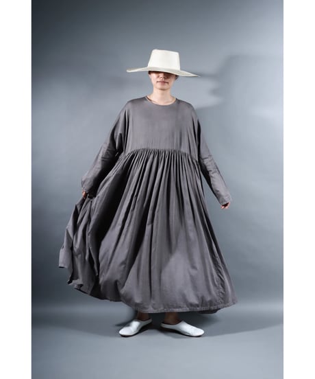 1.Kurteno-dress / Long sleeve / Organic cotton satin / Warm gray