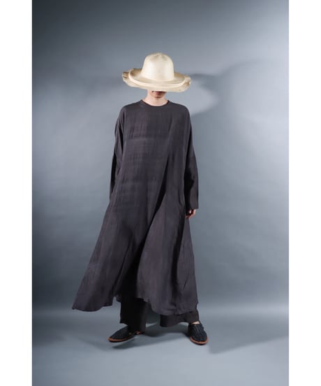 4. Slit dress / Long sleeve / Silk khadi / Dark charcoal