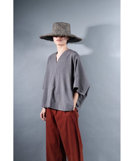 3.Ronda v-neck tops / Organic cotton /  Warm gray