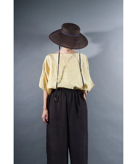 3.Karesante / slashed neck / Silk khadi / Clove