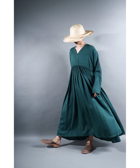 2.Kurteno valo / Long sleeve / Organic cotton satin / Lake green