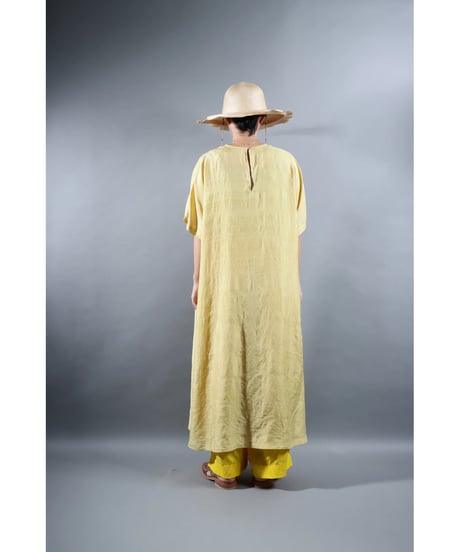 1.Slit dress / Half sleeve / Silk khadi / Clove