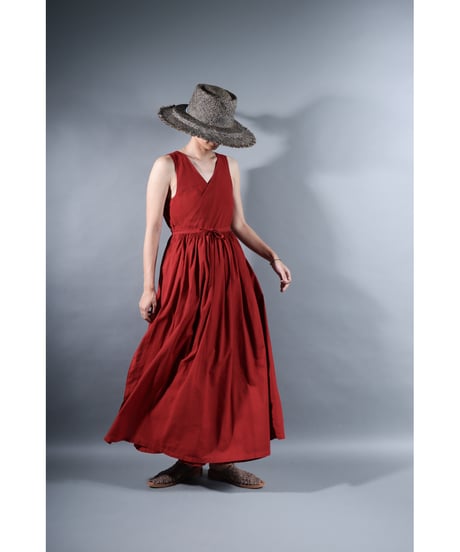 2.Lilith / Dress / Sleeveless / Organic cotton lawn / Madder red