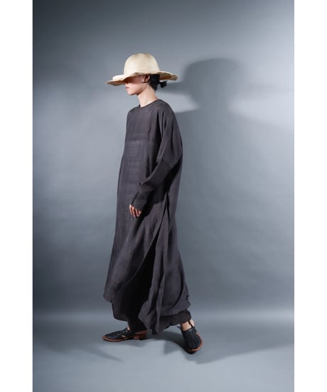 4. Slit dress / Long sleeve / Silk khadi / Dark charcoal