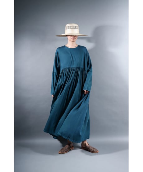 4.Kurteno-dress  / Long sleeve / Organic cotton satin / Dark water