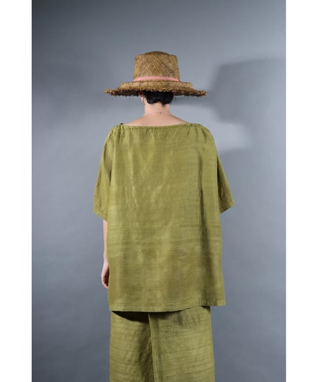 1.Karesante / slashed neck / Silk khadi tusser / Luminous moss