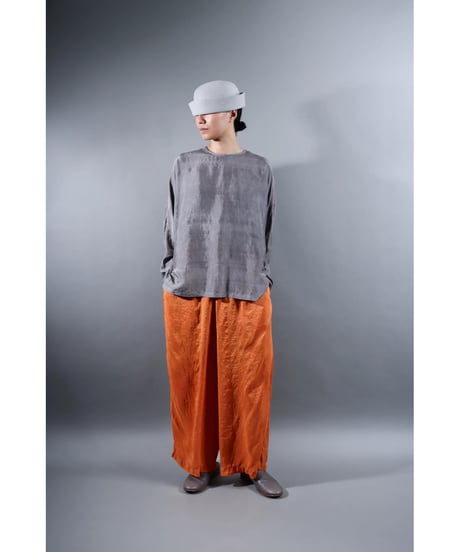 2.Fendo-Long sleeve tops/ Silk khadi / Metalic gray