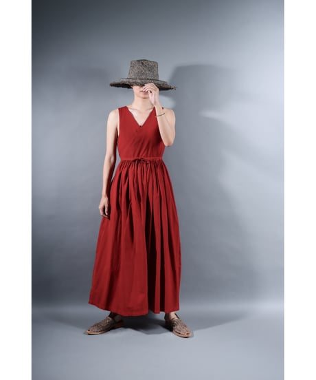 2.Lilith / Dress / Sleeveless / Organic cotton lawn / Madder red