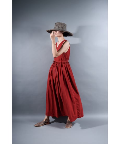 2.Lilith / Dress / Sleeveless / Organic cotton lawn / Madder red