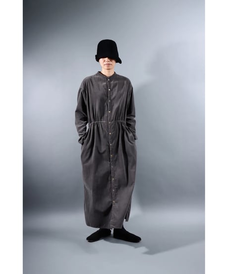 1.Kite / One piece / Organic cotton corduroy / Warm gray