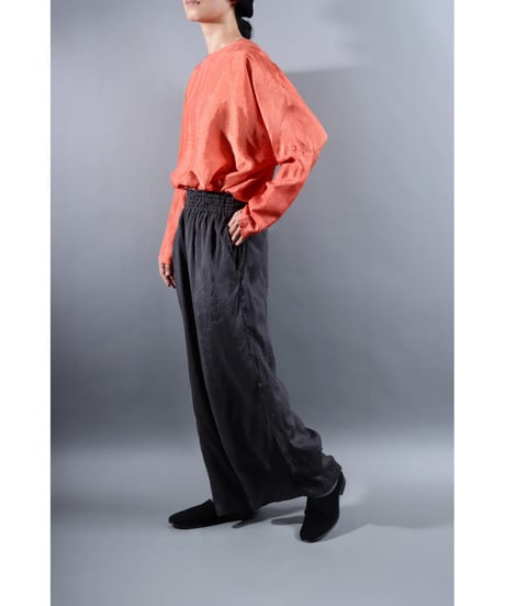 4.Lumo pants / Silk khadi / Dark charcoal