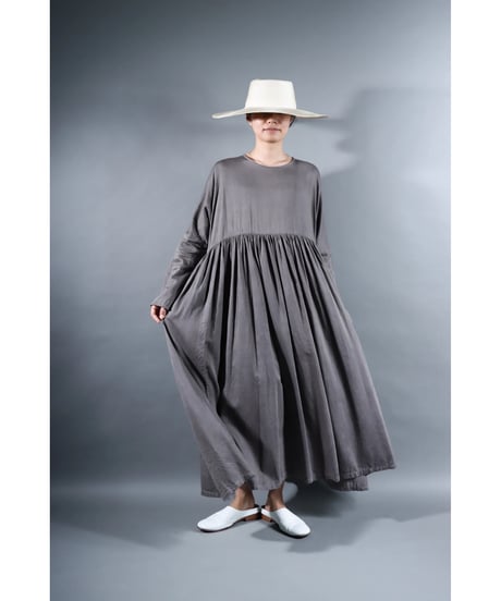1.Kurteno-dress / Long sleeve / Organic cotton satin / Warm gray