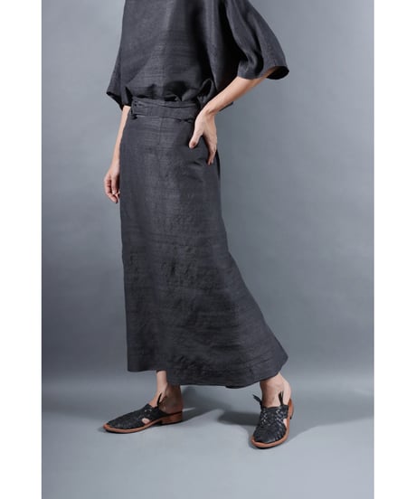 2.Tibetan skirt / Silk khadhi tusser / Charcoal gray
