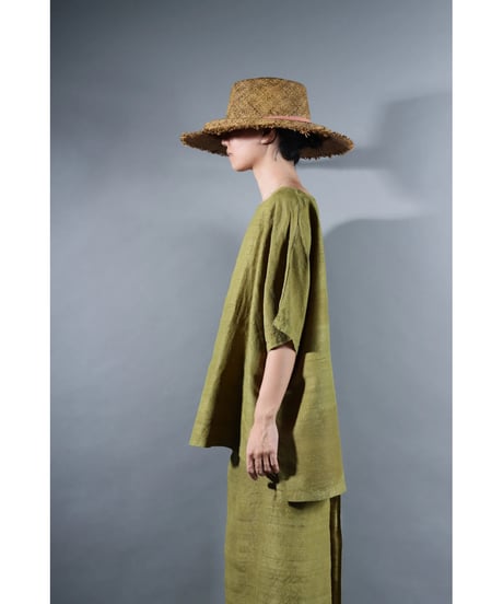 1.Karesante / slashed neck / Silk khadi tusser / Luminous moss