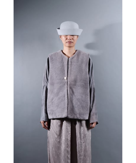 1.Fur vest crew neck / Organic cotton / Purplish gray