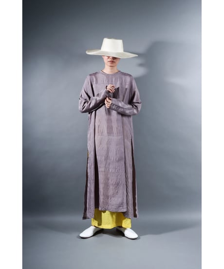 2. Slit dress / Long sleeve / Silk khadi / Pale purple gray