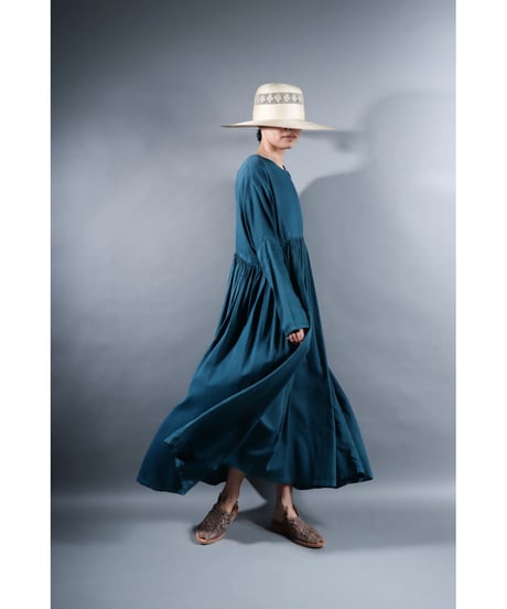 4.Kurteno-dress  / Long sleeve / Organic cotton satin / Dark water