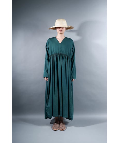 2.Kurteno valo / Long sleeve / Organic cotton satin / Lake green