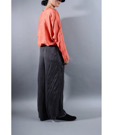 4.Lumo pants / Silk khadi / Dark charcoal