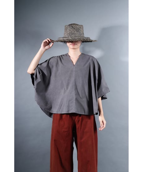 3.Ronda v-neck tops / Organic cotton /  Warm gray