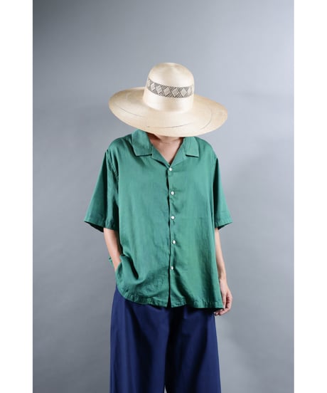 1.Kolumo / size1 / satin / Atoll green