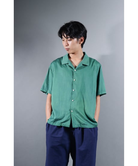 1.Kolumo / size1 / satin / Atoll green