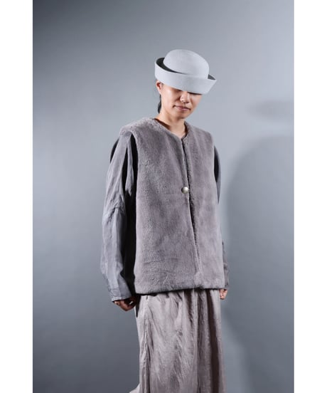 1.Fur vest crew neck / Organic cotton / Purplish gray